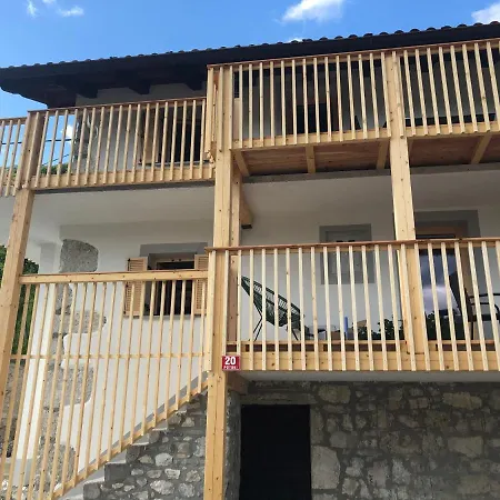 Apartment Hisa Pri Koritu - Apartma Stol *