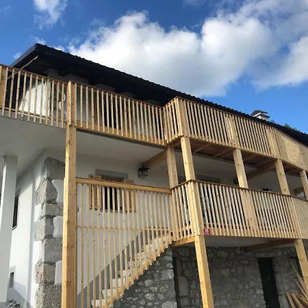 Hisa Pri Koritu - Apartma Stol Apartamento Kobarid