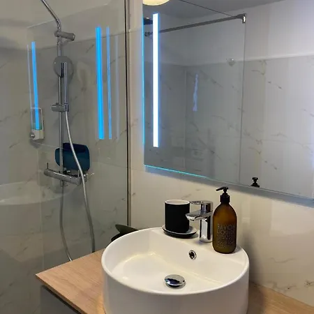 Apartment Hisa Pri Koritu - Apartma Stol *