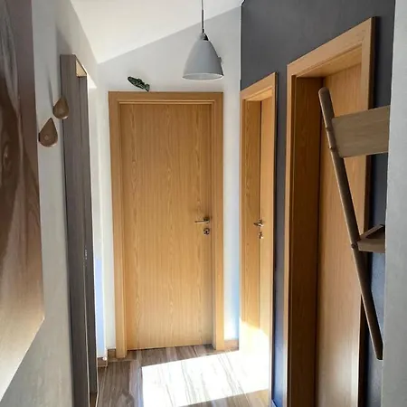 Apartment Hisa Pri Koritu - Apartma Stol